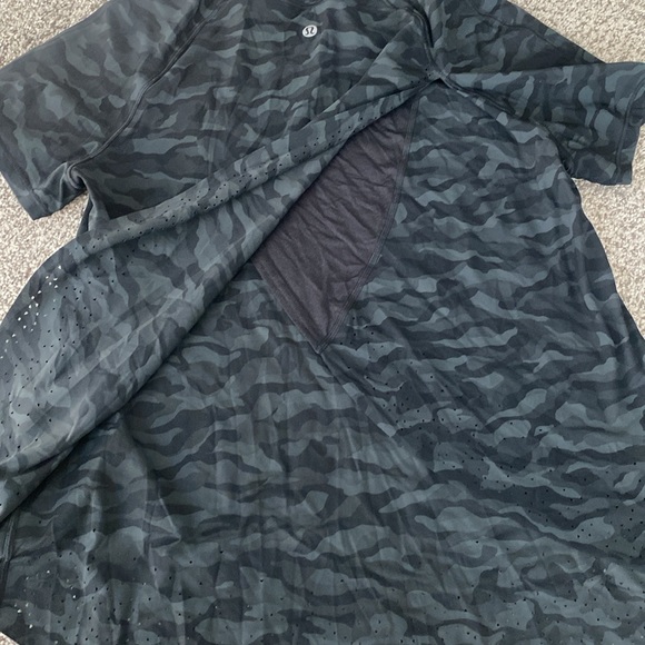 Lululemon Top - Picture 6 of 8